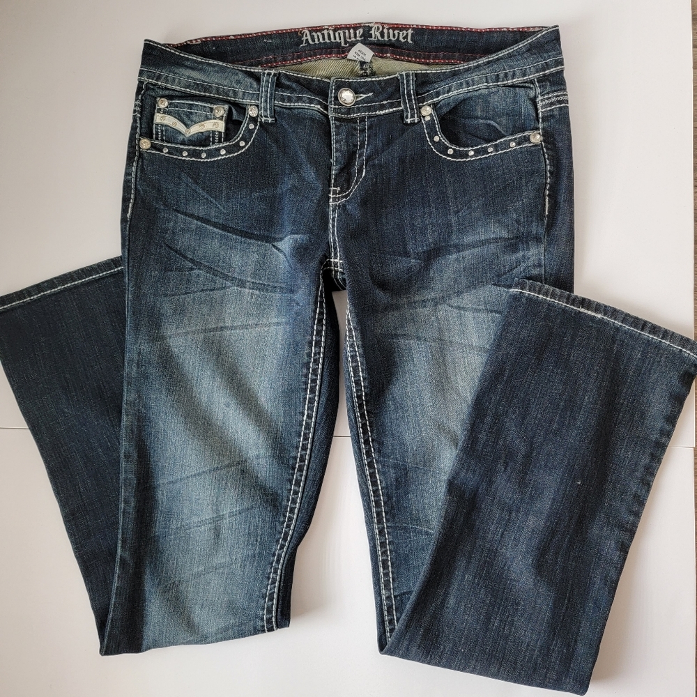 Antique Rivet sz32 dark wash jeans